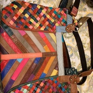 Amerileather tote with crossbody strap.